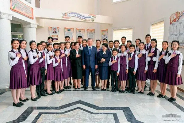 Президент Шавкат Мирзиёев посетил школу имени Мухаммада Юсуфа