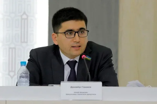 Doniyor Ganiev: “Khokims should be deprived of the right to be deputies and senators”