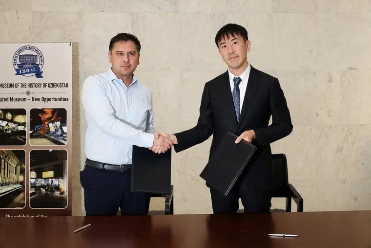JICA передала Узбекистану оборудование для оцифровки культурного наследия