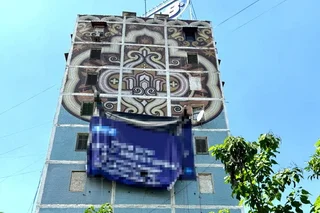All advertising banners covering mosaic panels on houses were dismantled in Tashkent