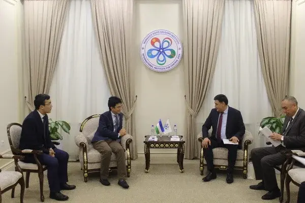 A meeting with the President of the Institute for Democracy and Economics of Malaysia takes place at MICA