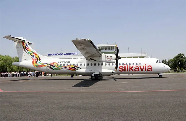 Шаҳрисабз аэропорти илк бор ўрта масофаларга мўлжалланган ATR-72 самолётини қабул қилди