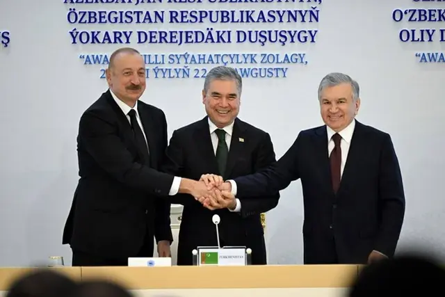 Саммит якунида муҳим ҳужжатлар қабул қилинди