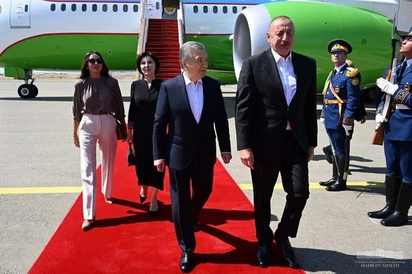 Президент Узбекистана прибыл в город Физули