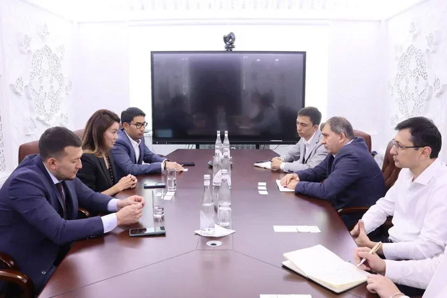 UZSE and EDB discuss bilateral cooperation development