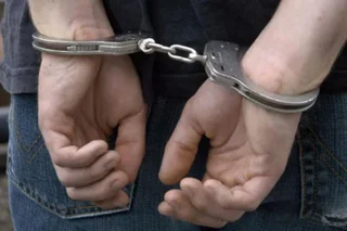 Житель Чирчика ударил ножом собутыльника