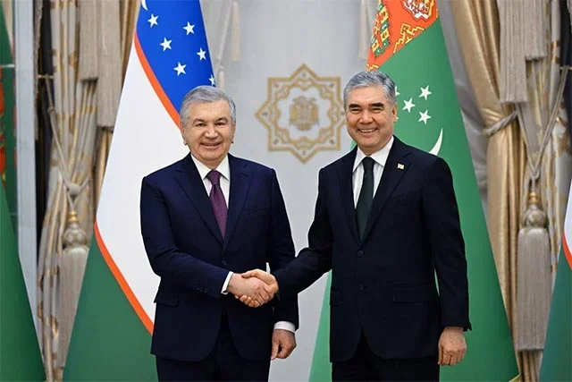 Oʻzbekiston va Turkmaniston yetakchilari muzokara oʻtkazdilar