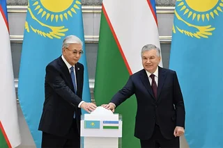 Davlat rahbarlari yangi kooperatsiya loyihalarini ishga tushirdilar