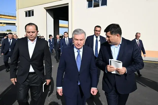 Президент Мирзиёев Чилонзор саноат зонасини ривожлантириш жараёни билан танишди