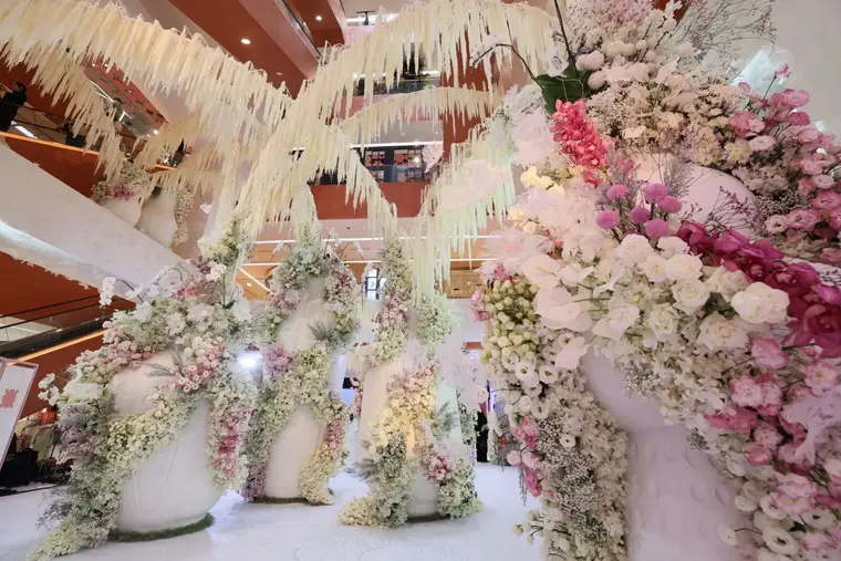 5 Reasons Not to Miss "CENTRAL ANNIVERSARY 2026 – WHERE WONDERS BLOOM" at Central Chidlom! A Star-Studded Opening with Namtan–Film and Billkin
