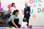 Президент ознакомился с работой Центра социальных услуг «Инсон» в Ташкенте