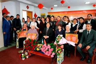 В Ташкенте прошла церемония чествования преподавателей из Китая