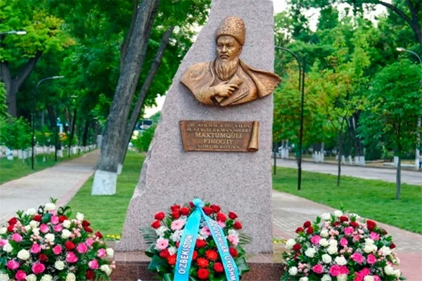 Bas-relief of Makhtumkuli opened in capital of Uzbekistan