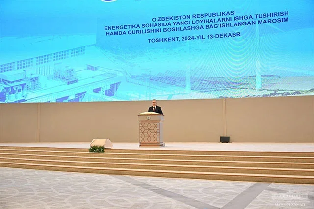 Ўзбекистон Президенти энергетика соҳасида янги қувватларни ишга туширди