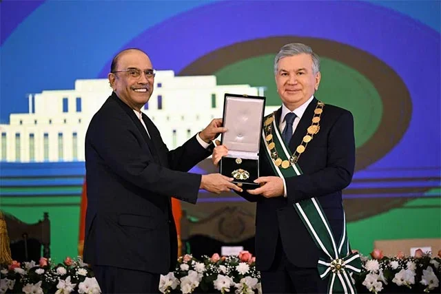 Oʻzbekiston Prezidentiga oliy davlat mukofoti – “Nishoni Pokiston” ordeni topshirildi