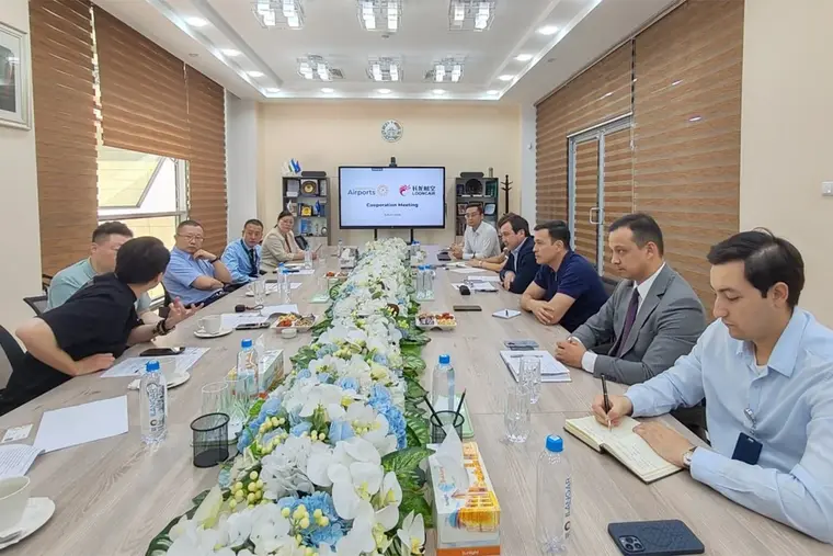 Uzbekistan Airports и Loong Air обсудили рейсы в Фергану