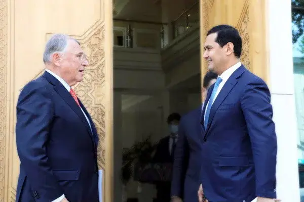Uzbek DPM meets with the chairman of the Mangold Consulting Klaus Mangold