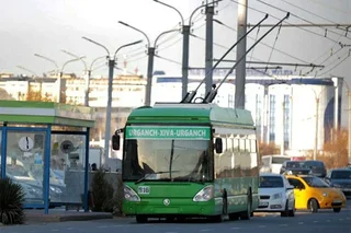 В Хорезмской области возобновили движение троллейбусов