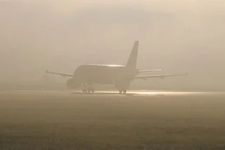 Termez aeroportiga yul olgan birnecha reyslar tuman sababli zaxira aerodromlariga yo‘naltirildi