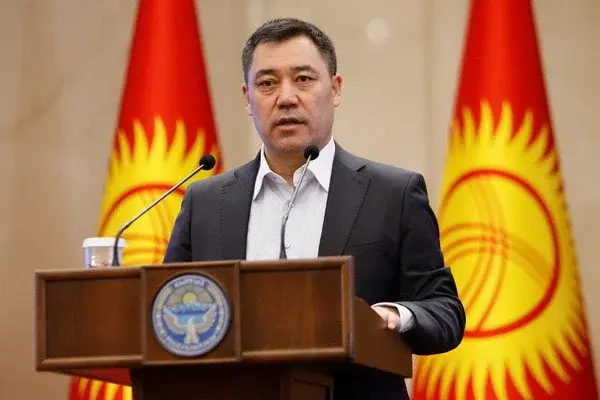 Китай добился больших успехов и стал сильным современным государством благодаря мудрому руководству КПК -- президент Кыргызстана С. Жапаров