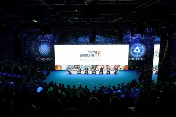 На пленарном заседании «АТОМЭКСПО-2022» обсудили ситуацию в атомной энергетике и перспективы ее развития в глобальном масштабе