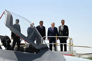 Ўзбекистон Президенти Туркия аэрокосмик компаниясида бўлди