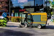 На туристической улице Ташкента начали работать уборочные машины