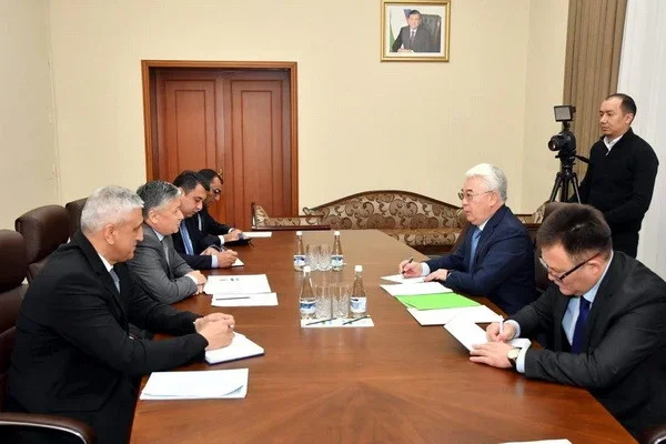 Bakhrom Aloev holds a meeting with the Ambassador of Kazakhstan in Uzbekistan