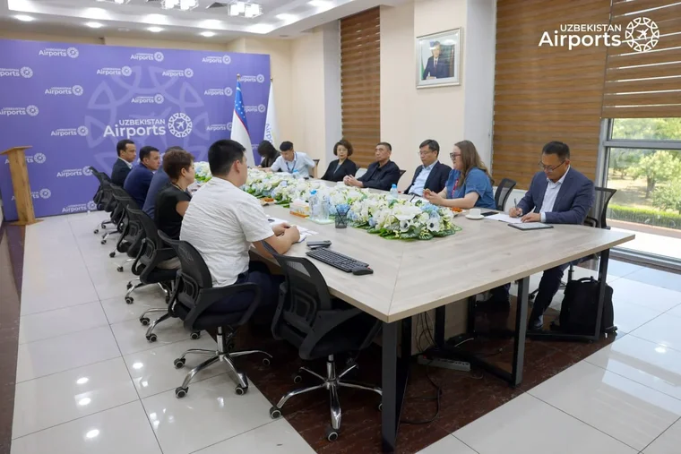 Uzbekistan Airports и Air China обсудили новые рейсы