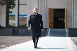 O‘zbekiston Prezidenti Parijga jo‘nab ketdi