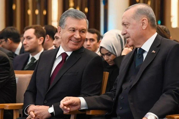 President of Uzbekistan and Türkiye discuss current issues on the bilateral agenda