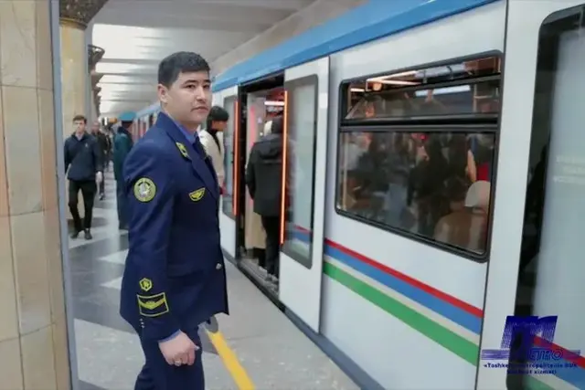 Видео с переполненной станцией «Беруни» оказалось снято в 2024 году