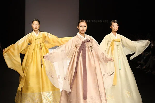Tashkent hosts Hanbok Fashion Show