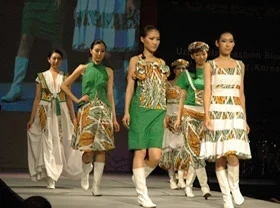 Uzbek ikat fabrics showcased in Seoul