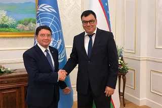 Азиз Абдуҳакимов Талеб Рифаи билан учрашди