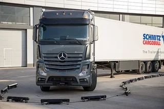 Грузовик Mercedes-Benz Actros представлен в Ташкенте