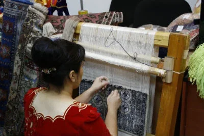 Tashkent hosts training on modern production of carpet