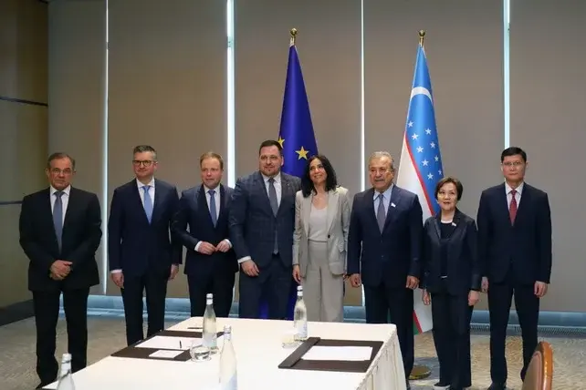 Самарқандда Европа парламенти делегацияси билан музокаралар ўтказилди