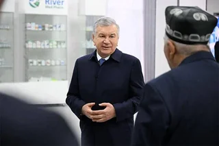 Президент начал свою поездку в Сырдарью