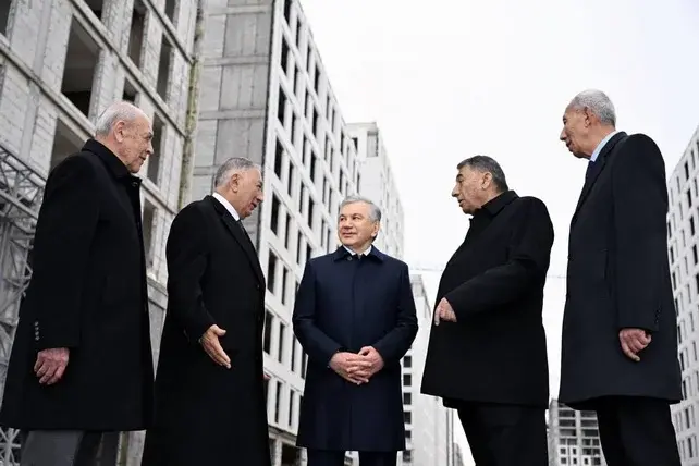 Мирзиёев Янги Тошкентдаги “Шарқ баҳори” мажмуасини бориб кўрди