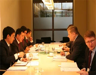 Uzbekistan, Lithuania discuss development of ties