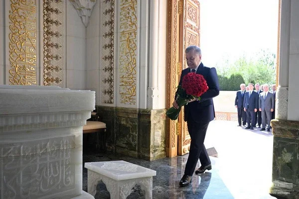 Почтена память Первого Президента Узбекистана