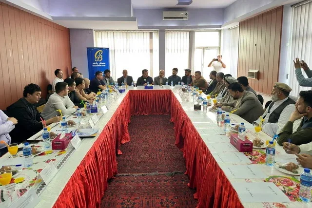 Uzbek вelegation рolds еalks with иusinessmen from Balkh