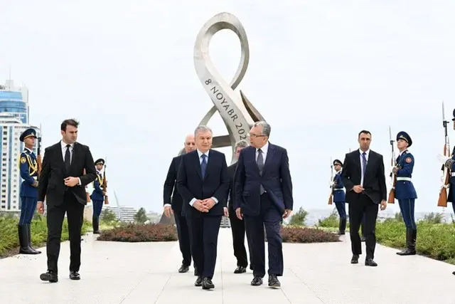 Ўзбекистон Президенти Озарбайжон қаҳрамонларини хотирлади