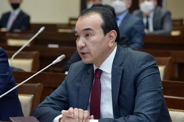 Минкультуры: Озодбек Назарбеков не принимал участия в рекламе.
