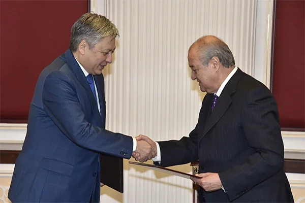 Uzbek, Kyrgyz Foreign Ministries sign cooperation programme for 2016-2017