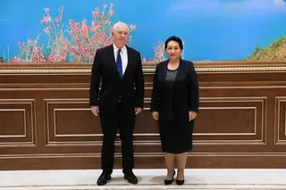 Tanzila Narbayeva meets with the Director General of the Better Cotton Initiative