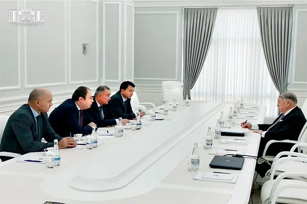 Председатель Восточного комитета немецкой экономики встретился с главой Ташкента