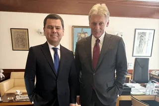 Sherzod Asadov va Dmitriy Peskov Moskvada uchrashuv o‘tkazdi