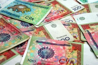 ЦБ сообщили о возобновлении обмена старых банкнот и монет номиналом 50, 100, 200 и 500 сумов на новые